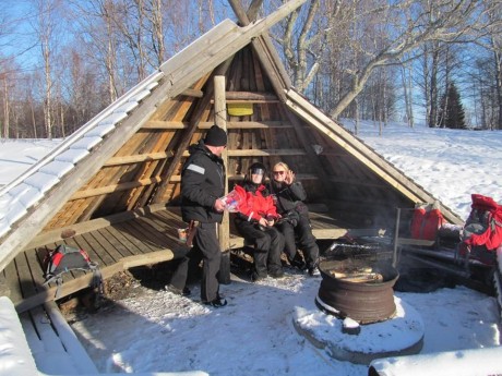 Születésnap finnbarátokkal - a Közéleti és Kulturális Szalonban a Kemi-útról is meséltek